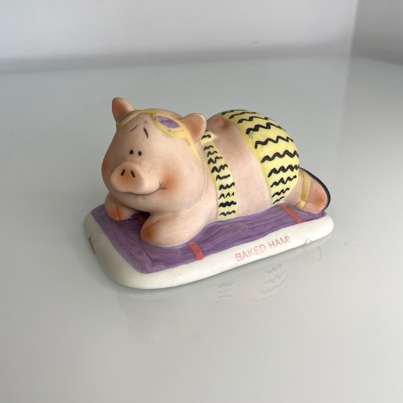 Two Vintage 1986 Morgan Inc Pig Tales Figurines Mom & Piglets Baked Ham - Picture 4 of 11